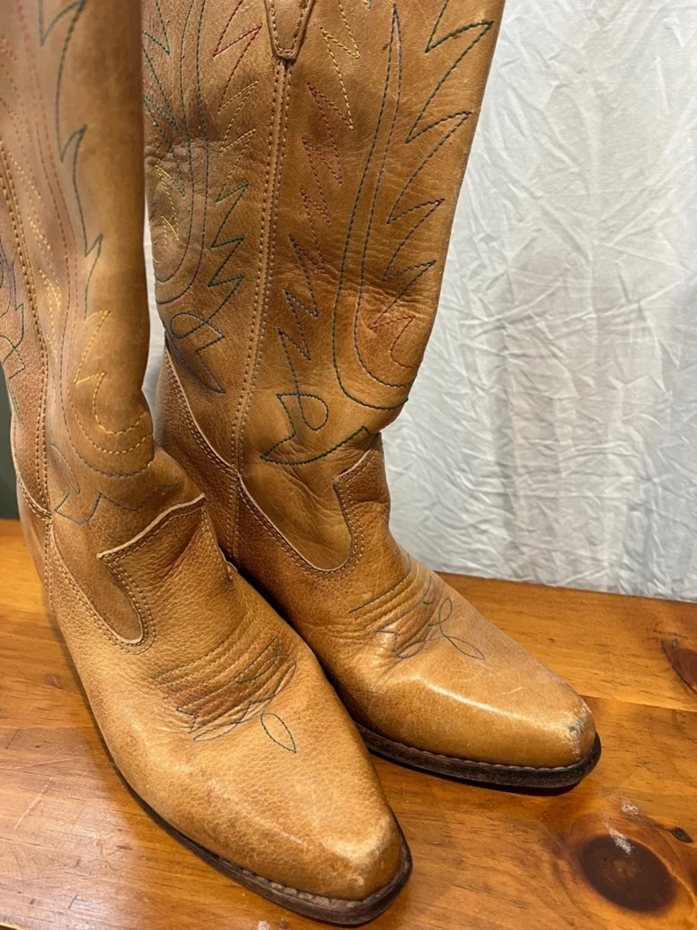 Women's Tan Leather Lace-Up Western Boots - Picture 2 of 3